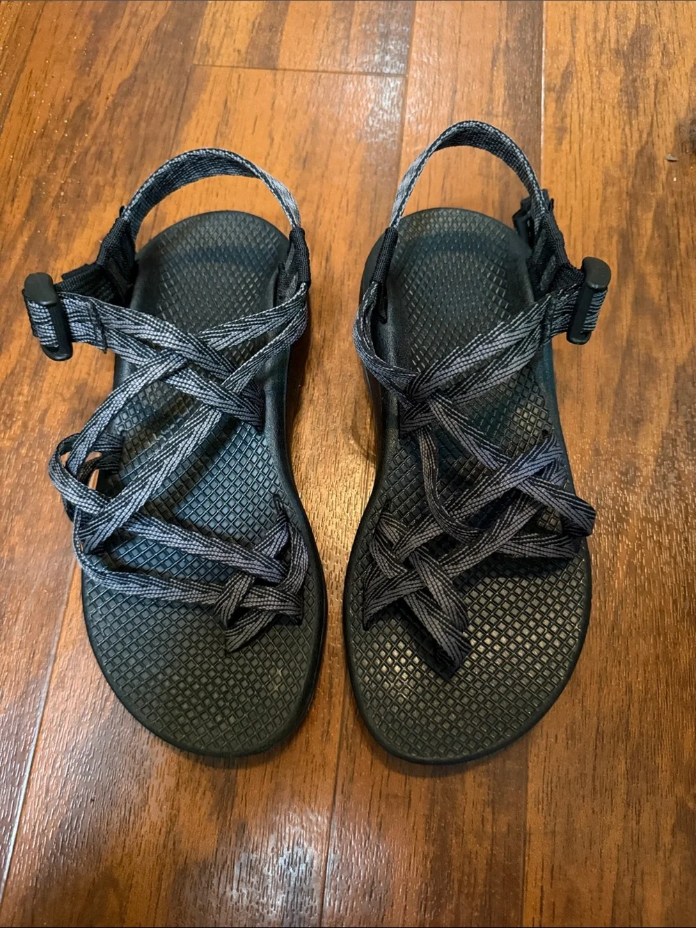 Chaco Z Cloud X2 Women's size 7 Black Gray Woven-Strap Sport Sandals